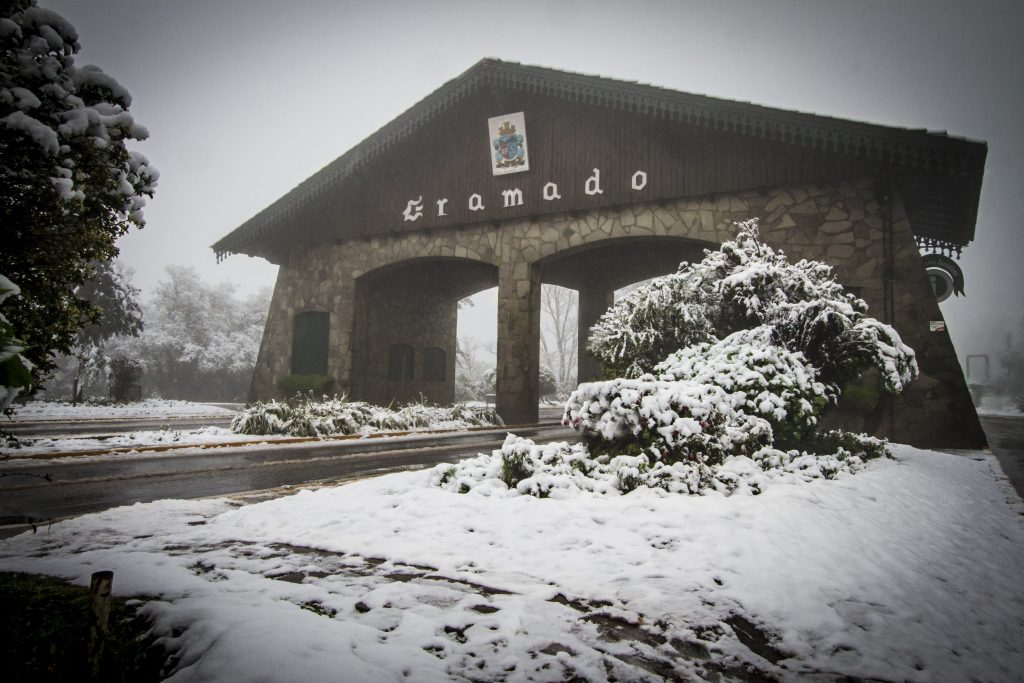 Quais os meses mais frios em Gramado?